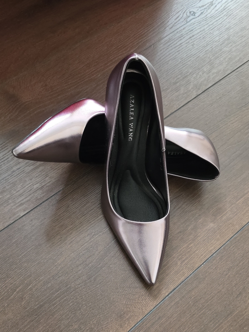 Azalea Wang Akira Heels Metallic Light Grey Pointed-Toe Women's Pumps‎